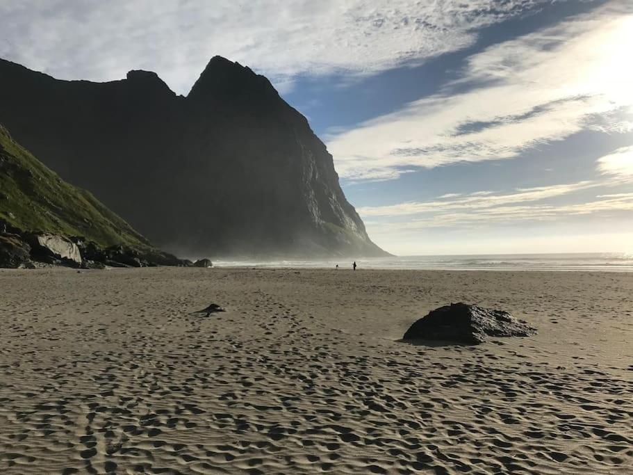 Ett Roms Leilighet Vestvagoy Gravdal  エクステリア 写真